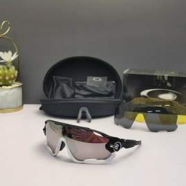 Picture of Oakley Sunglasses _SKUfw66124571fw